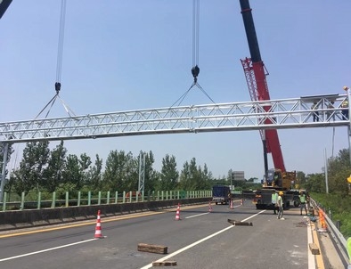 恩施恩施门架标牌施工现场